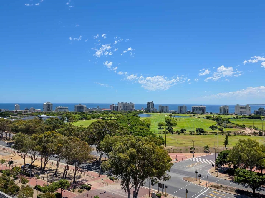 2 Bedroom Property for Sale in Green Point Western Cape